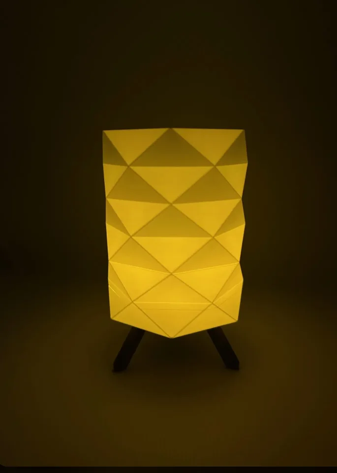 Geometrik masa lambası
